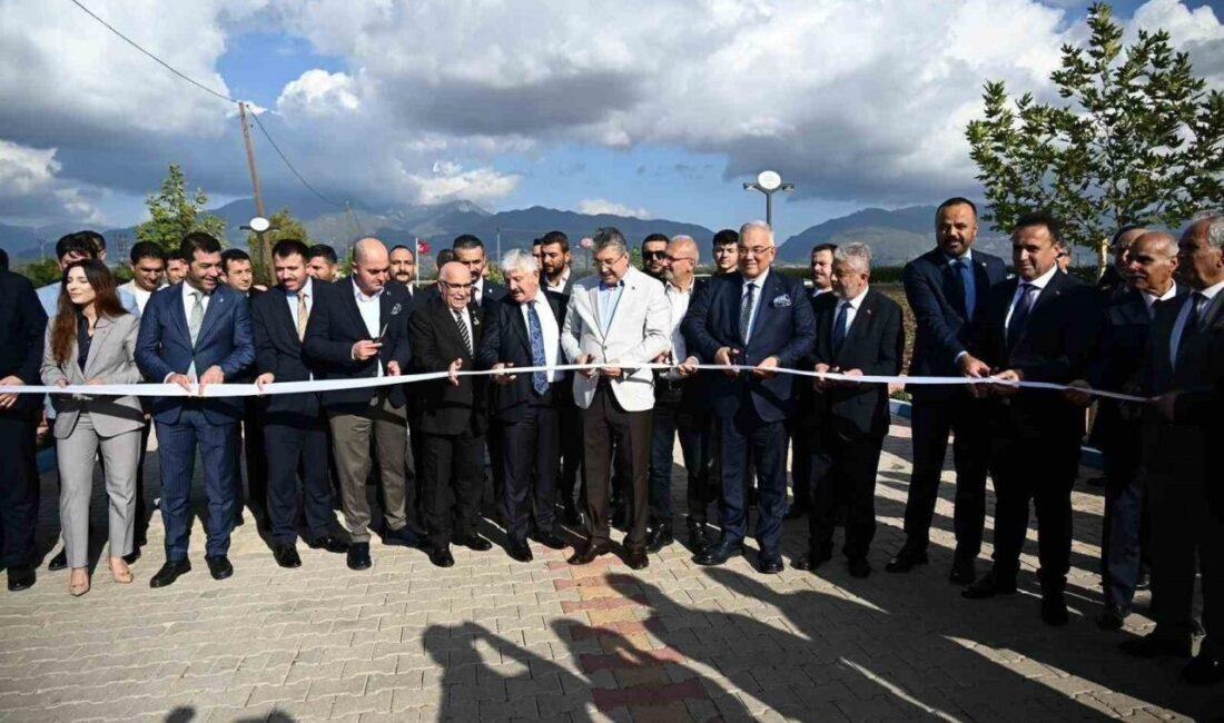 Böcekli Beldesi’nde Prof. Dr. Mustafa Gerek Caddesi Açıldı Osmaniye'nin Düziçi ilçesine bağlı Böcekli beldesinde, Sağlık Bilimleri Üniversitesi Rektör