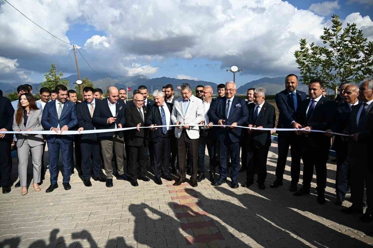 Osmaniye'nin Düziçi ilçesine bağlı Böcekli beldesinde, Sağlık Bilimleri Üniversitesi Rektör