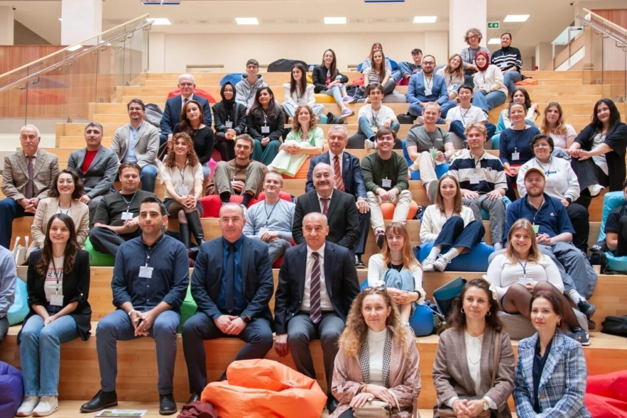 Erasmus+ Programı Kapsamında Erzincan Binali Yıldırım Üniversitesinde 23 Öğrenci ve 4 Akademisyenin Katılımıyla Eğitim Buluşması Gerçekleşti