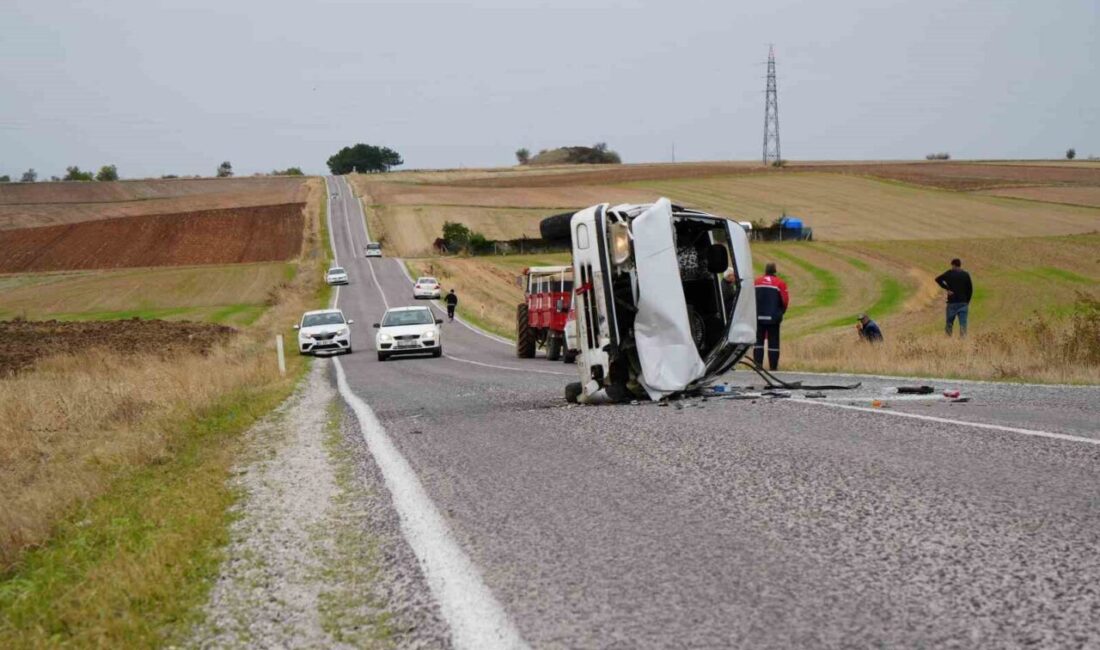 Edirne’de Otomobil Çarpışması Sonucu Üç Yaralı Var Edirne’nin Musabeyli köyü mevkiinde iki otomobilin çarpışması sonucu R.E. ve