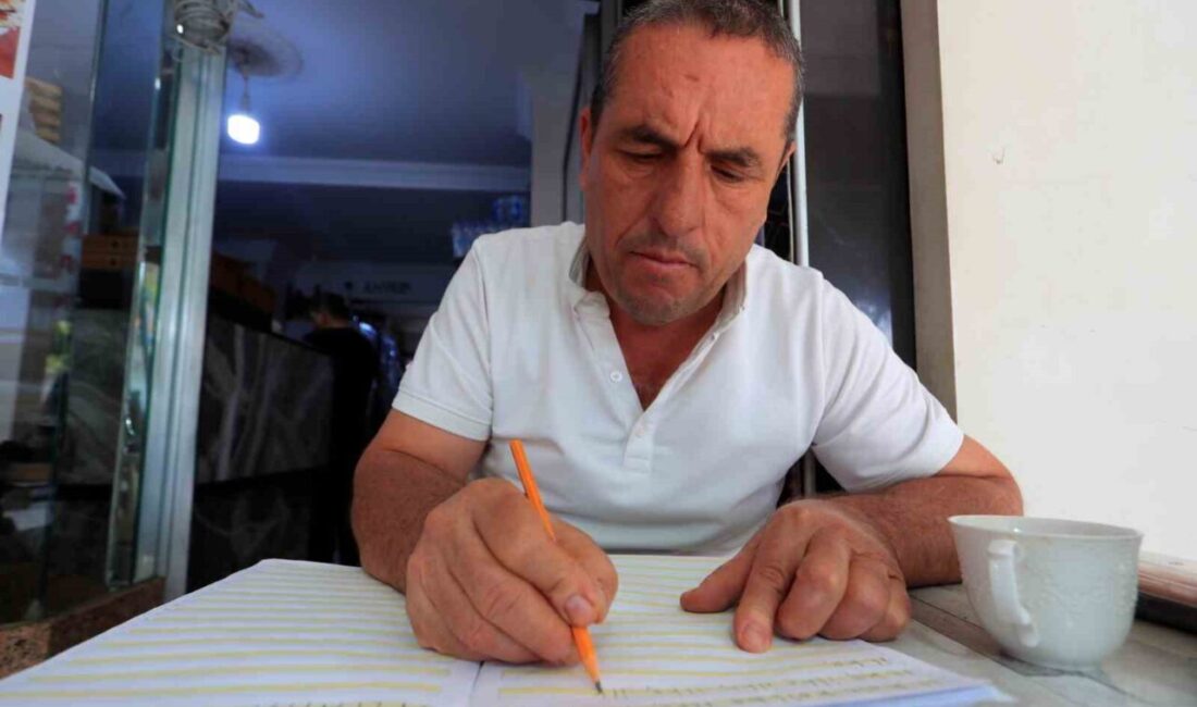 Antalya'da çay ocağı işletmecisi 48 yaşındaki Fuat Aydın, ehliyet alabilmek