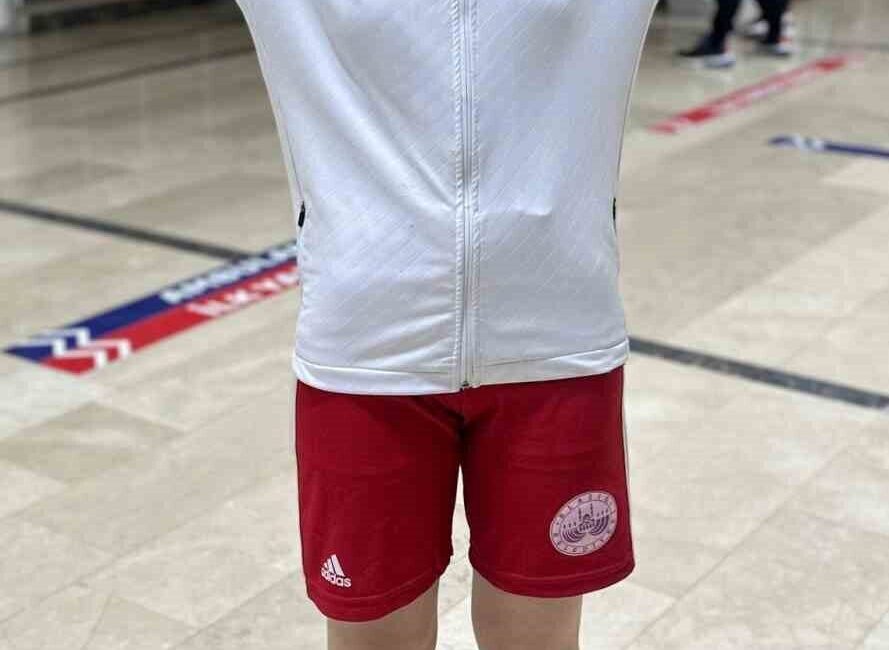 Elazığ Belediyespor’un Boksörü Elif Naz Çeçen, Yıldızlar Milli Takım Kampına Seçildi Elazığ Belediyespor'un boksörü Elif Naz Çeçen, 23-30 Ekim tarihlerinde Kastamonu'da