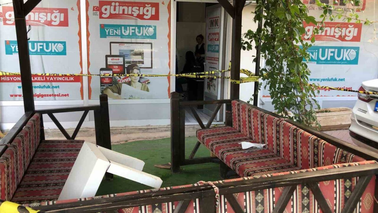 Elazığ'da Günışığı Gazetesi sahibi Mehmet Nafiz Koca'ya silahlı saldırı düzenleyen