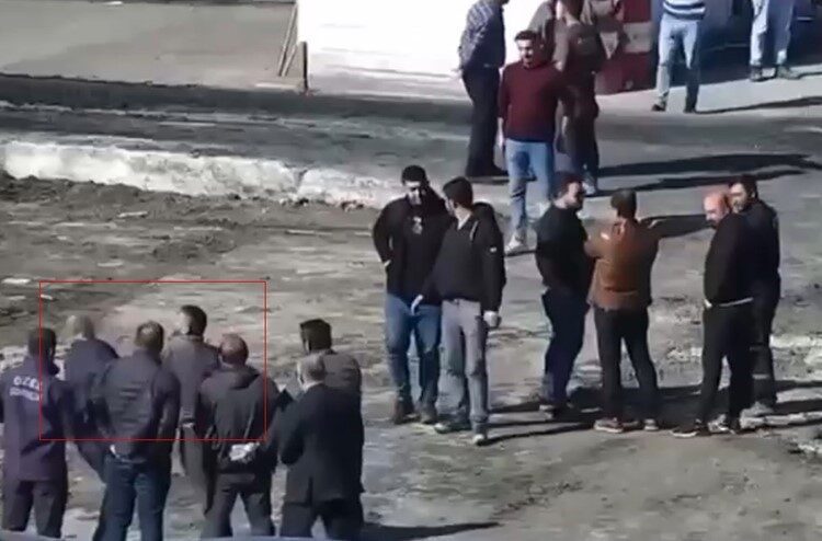 Elbistan’da Pancar Teslim Eden Çiftçiler Kalitesiz Küspeye Tepki Gösterdi, Arbede Yaşandı