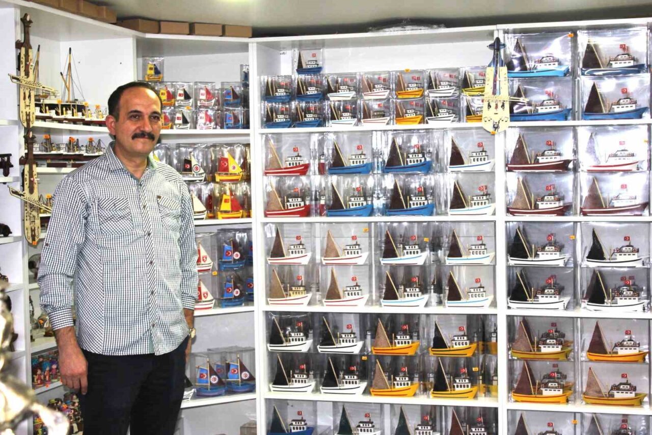 Ziya Bayraktar, emeklilik sonrası hobisini mesleğe dönüştürerek Karadeniz'in simgesi taka