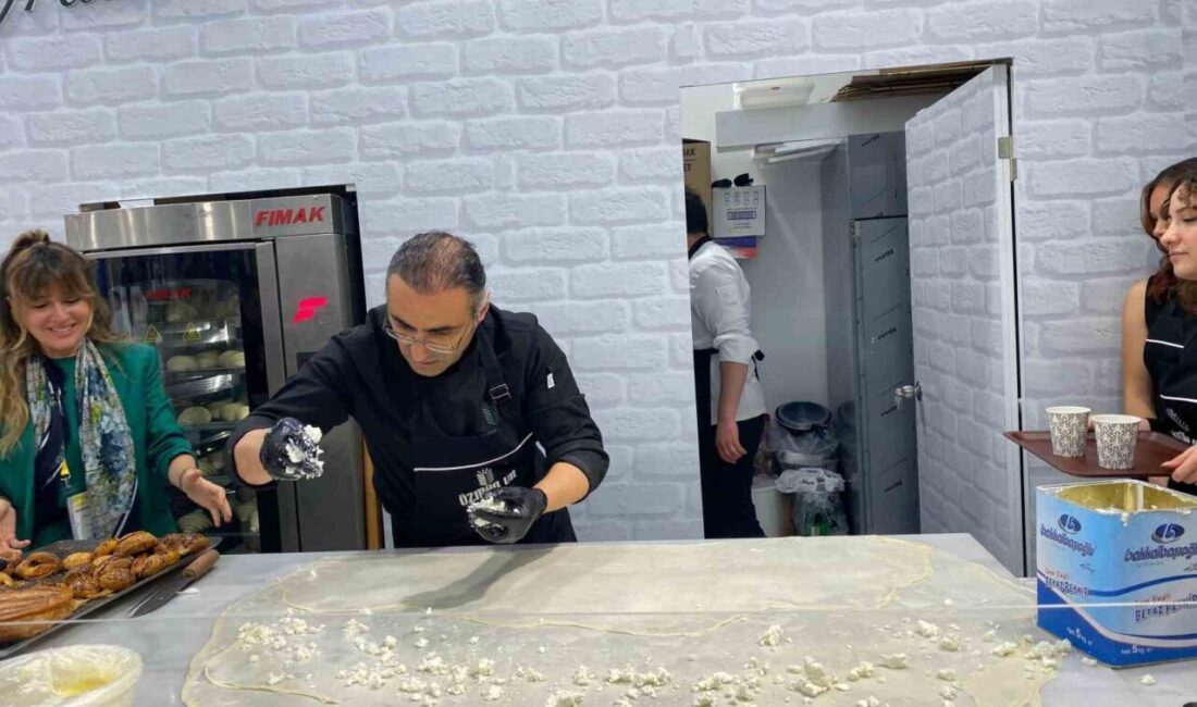 Ankara’da 6. Ekmek, Pasta Makineleri ve Dondurma Fuarı, 35 Ülkeden 25 Bin Ziyaretçiyi Ağırlıyor Ankara'da düzenlenen 6. Ekmek, Pasta Makineleri, Dondurma, Çikolata ve Teknolojileri