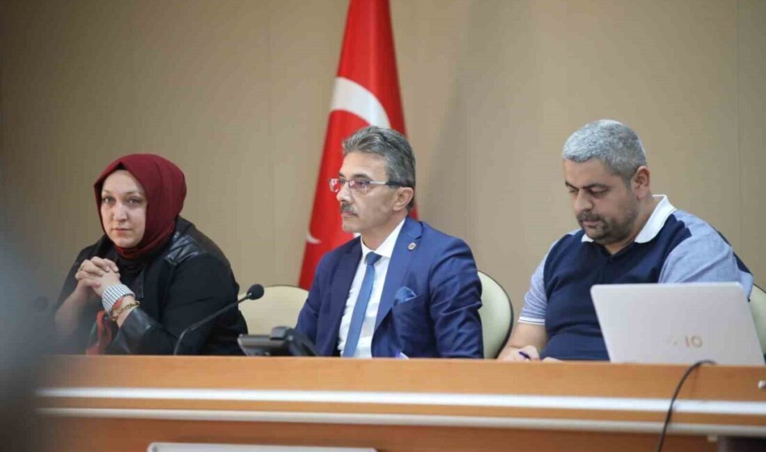 Erenler Belediye Başkanı Şenol Dinç, Ekim Ayı Olağan Meclis Toplantısı'nda