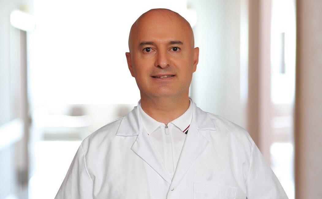 İstinye Üniversitesi Medical Park Hastanesi'nden Prof. Dr. Yakup Çil, erkeklerin