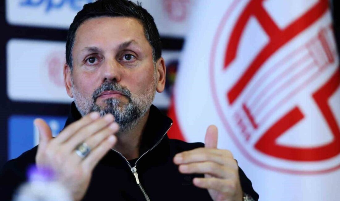 Antalyaspor Teknik Direktörü Erol Bulut, Başakşehir maçı öncesi yerel basına