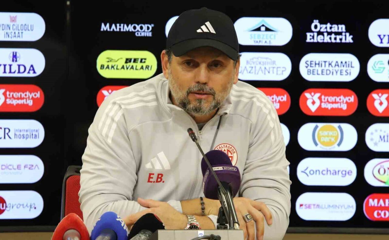 Antalyaspor'un teknik direktörü Erol Bulut, Gaziantep FK'ya 3-2 yenildikleri maç