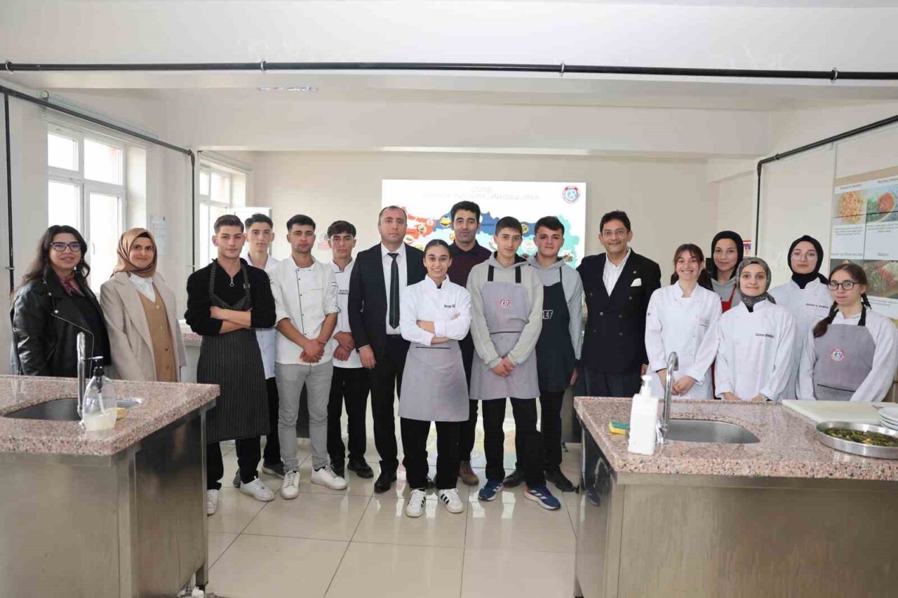 Erzurum Ticaret Borsası Başkanı Hakan Oral, Aziziye Çok Programlı Anadolu