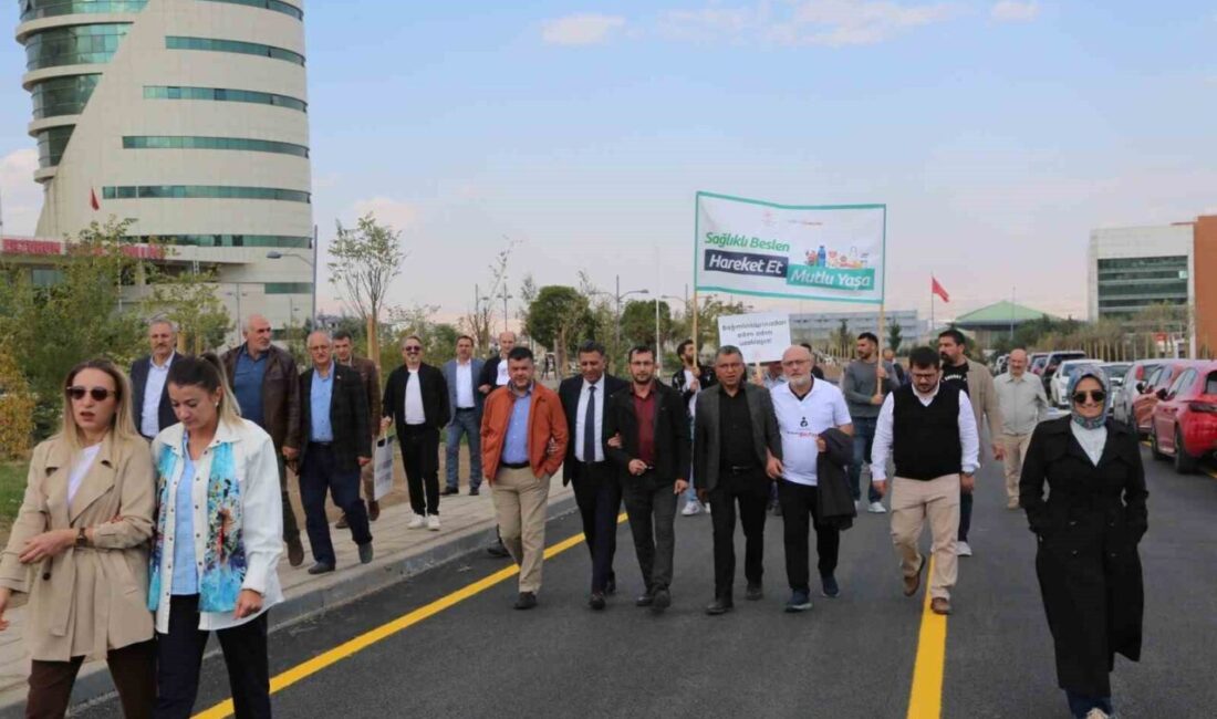 Erzurum Sağlık İl Müdürlüğü, Dünya Yürüyüş Günü’nde sağlıklı yaşamı teşvik