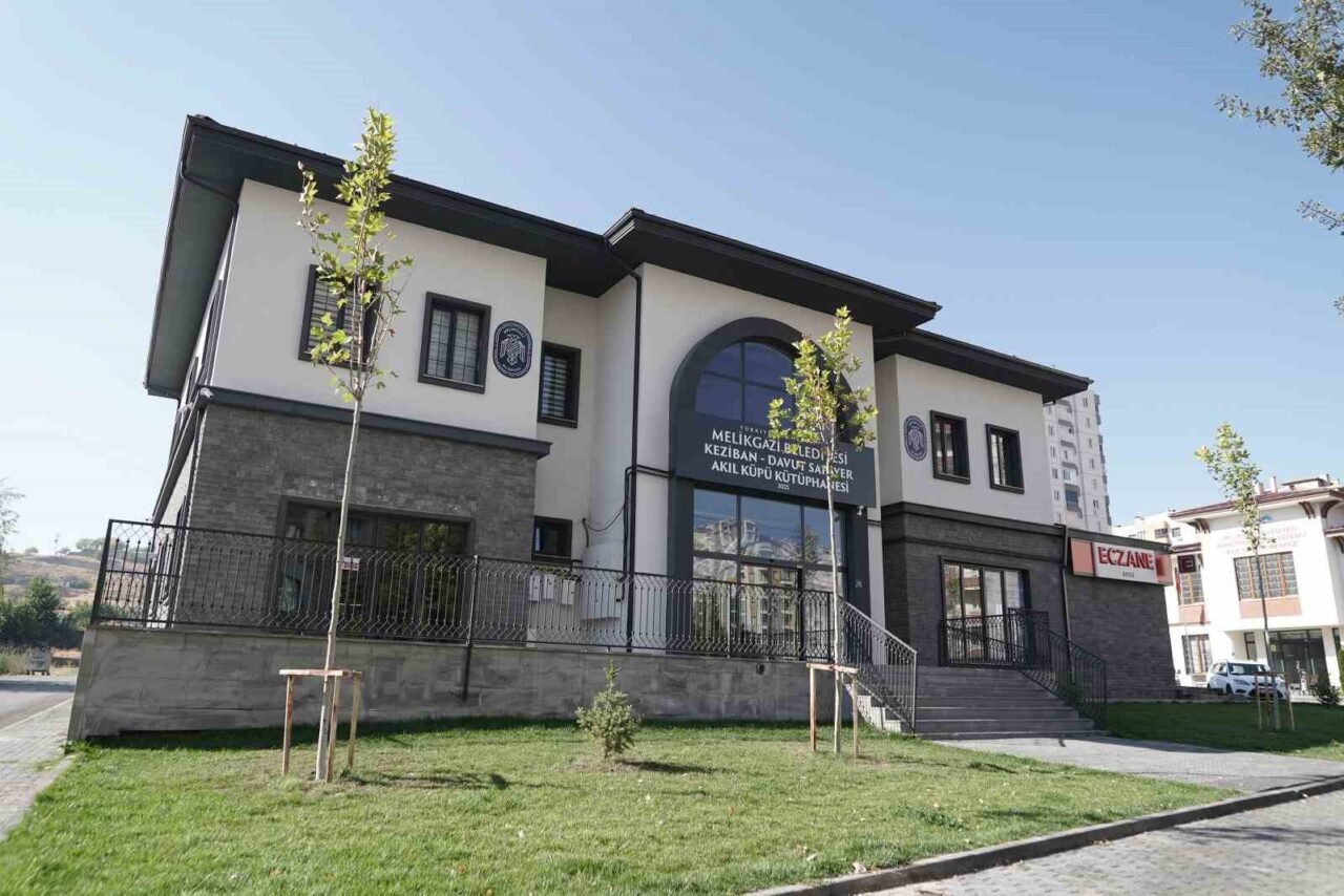 Melikgazi Belediyesi, Esentepe Mahallesi'nde gençlerin eğitimine katkı sunmak amacıyla Keziban-Davut