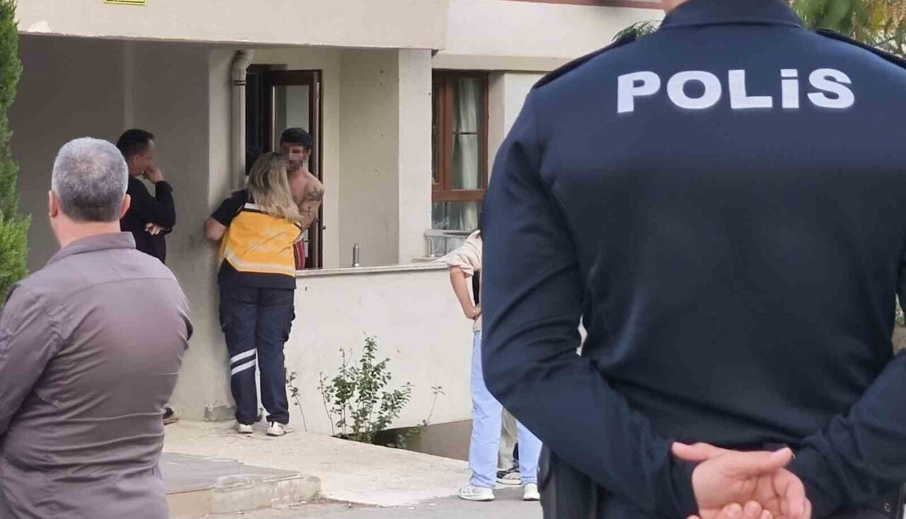 Denizli'de, cezaevinden çıkan Mevlüt E. (39), eşi Yadigar E. ve