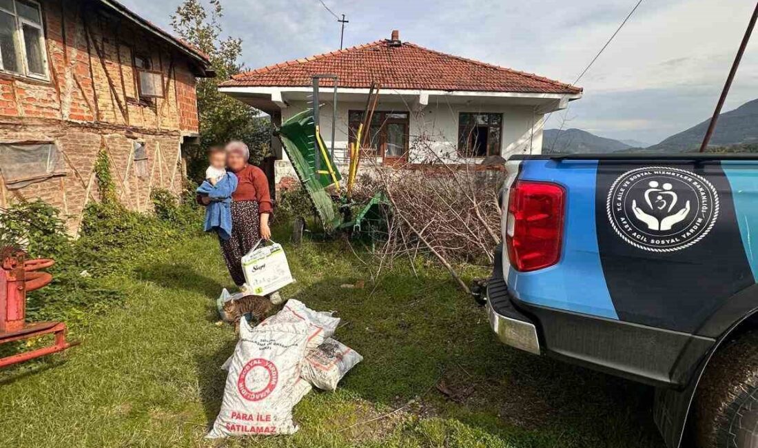 Bartın’da Eşyle Tartıştıktan Sonra Irmağa Atlama Girişiminde Bulunan Kişiye Sosyal Yardım Yapıldı Bartın'da Y.S., eşiyle yaşadığı ekonomik sorunlar nedeniyle tartıştıktan sonra ırmağa