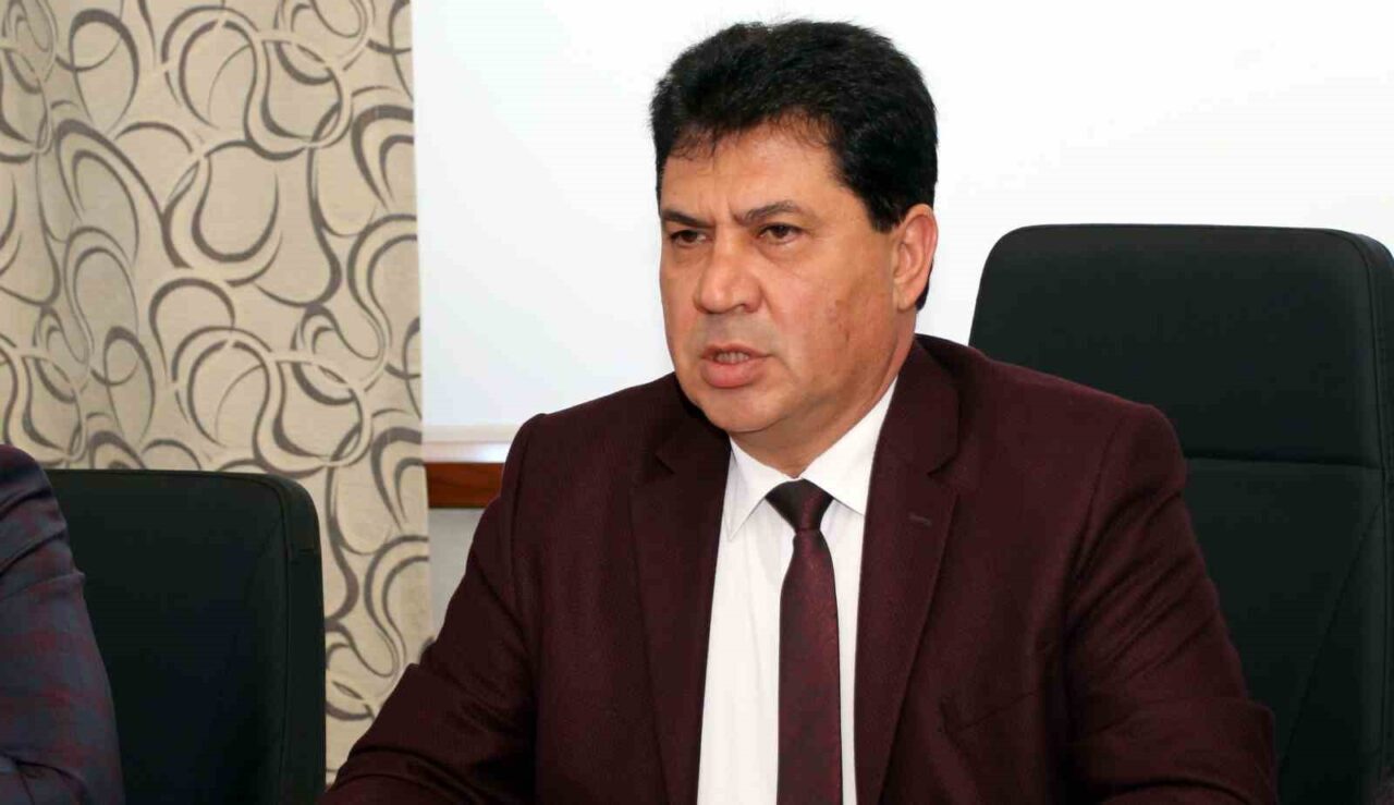 Eski Kemer Belediye Başkanı Mustafa Gül, "nüfuz ticareti ve dolandırıcılık"