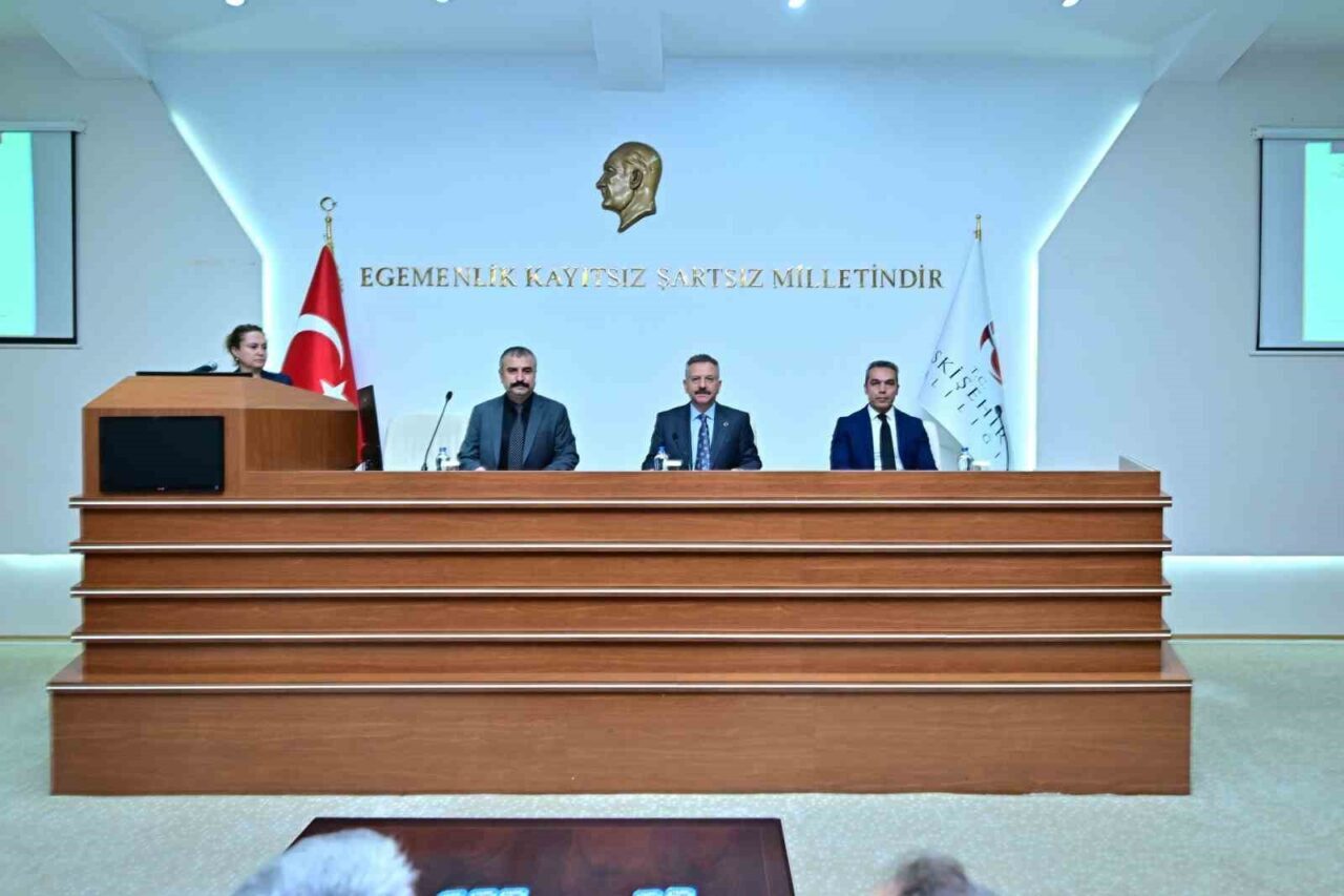 Eskişehir'de, Kadının Güçlenmesi İl Koordinasyon Kurulu, Vali Hüseyin Aksoy'un öncülüğünde