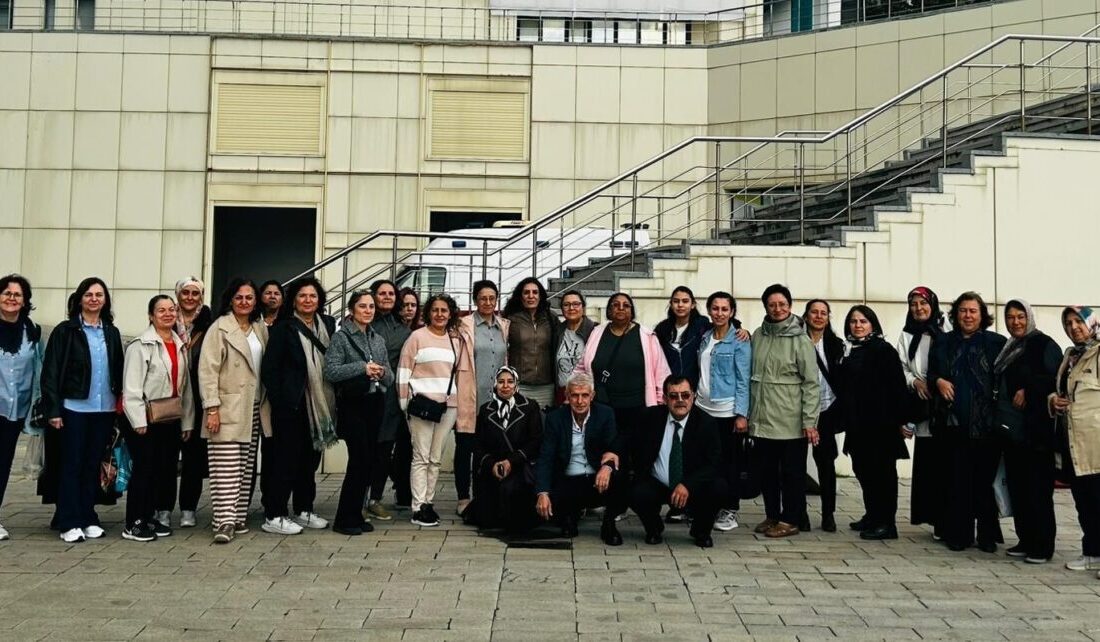 Eskişehir Terziler Odası, İzmir Fuarı’nda Tekstil ve Hazır Giyim Sektöründeki Yenilikleri İnceledi Eskişehir Terziler Odası üyeleri, İzmir Fuar Merkezi'nde düzenlenen Tekstil Hazır