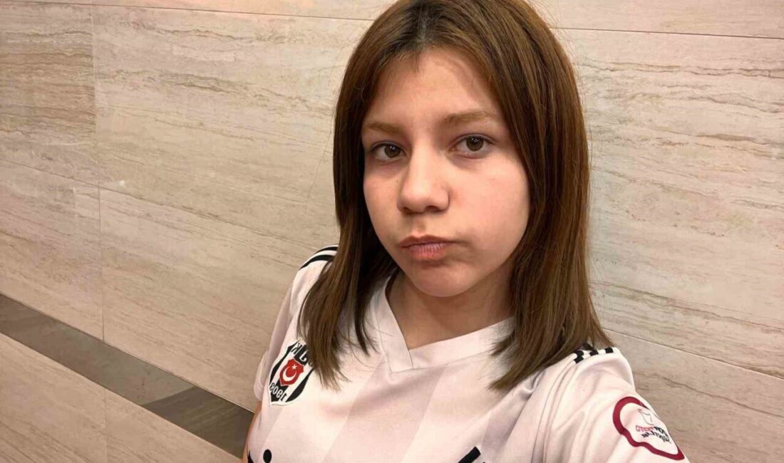 Eskişehir’de Kayıp 13 Yaşındaki Ezgi Beyaz İçin Polis Ekipleri Tarafından Arama Çalışmaları Başlatıldı Eskişehir'de 5 gün önce evden ayrılan 13 yaşındaki Ezgi Beyaz'ın