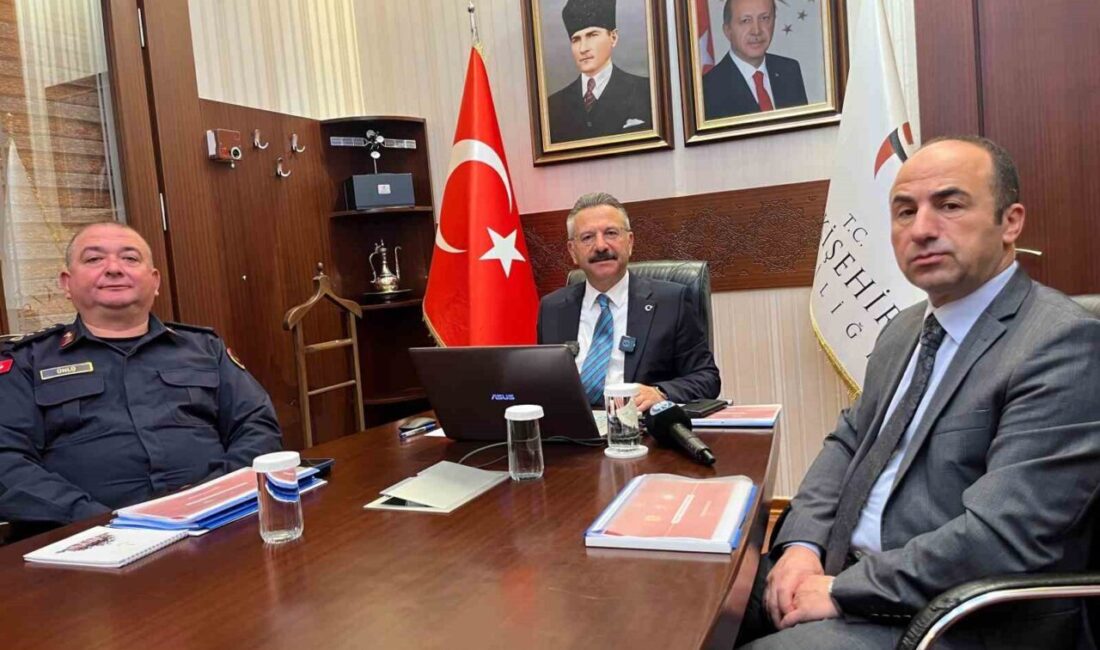 Eskişehir’de Eylül Ayında Terörle Mücadele Kapsamında 9 Olay Gerçekleşti, 4 Gözaltı ve 1 Tutuklama Yapıldı Eskişehir Valisi Hüseyin Aksoy, eylül ayında terörle bağlantılı 9 olayı,