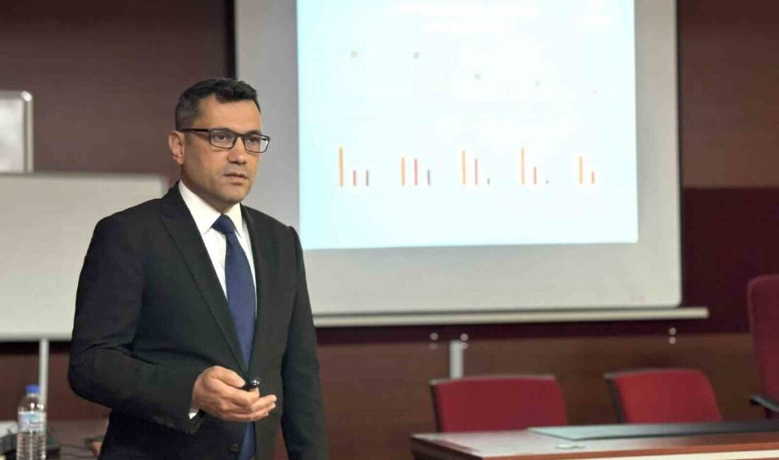 Eskişehir'de, Sağlık Tesisi Değerlendirme Standartları toplantısı, Serkan Ceyhan başkanlığında yapıldı.
