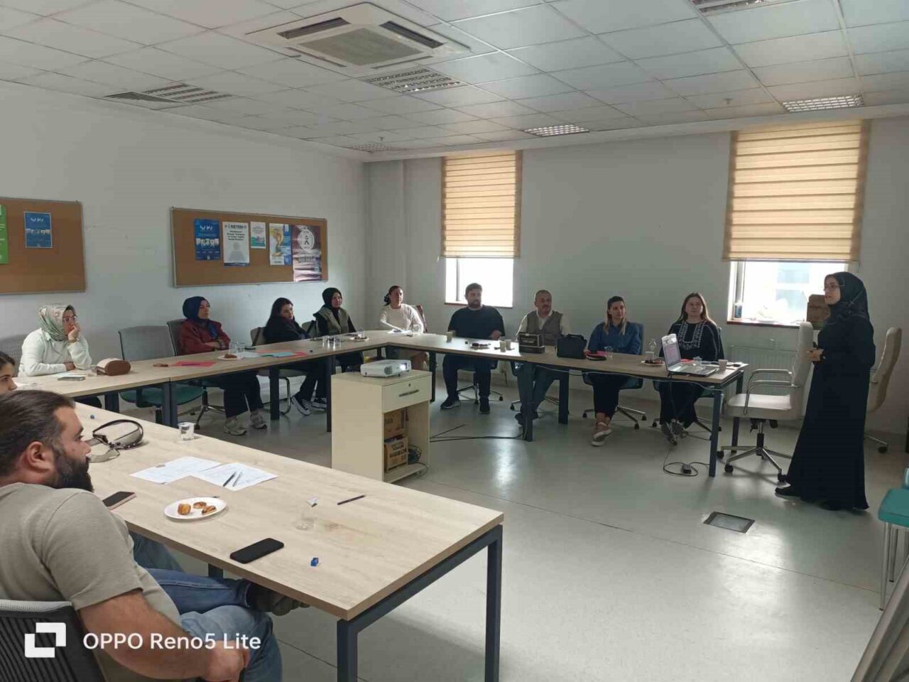 Düzce'de evlilik öncesi danışmanlık eğitimleri, İl Sağlık Müdürlüğü tarafından devam