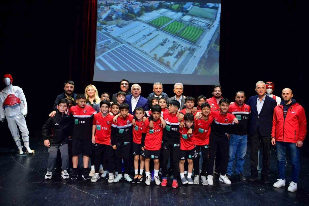 Fatih Belediyesi, amatör spor kulüplerine destek sağlamak amacıyla bir spor