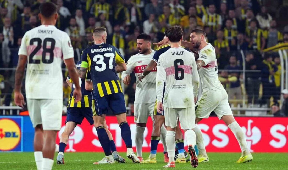 Fenerbahçe ve Stuttgart Maçında Oyuncular Arasında Gerginlik Patlak Verdi Fenerbahçe, UEFA Avrupa Ligi'nde Stuttgart'ı 1-0 yenerken, maç sonunda oyuncular
