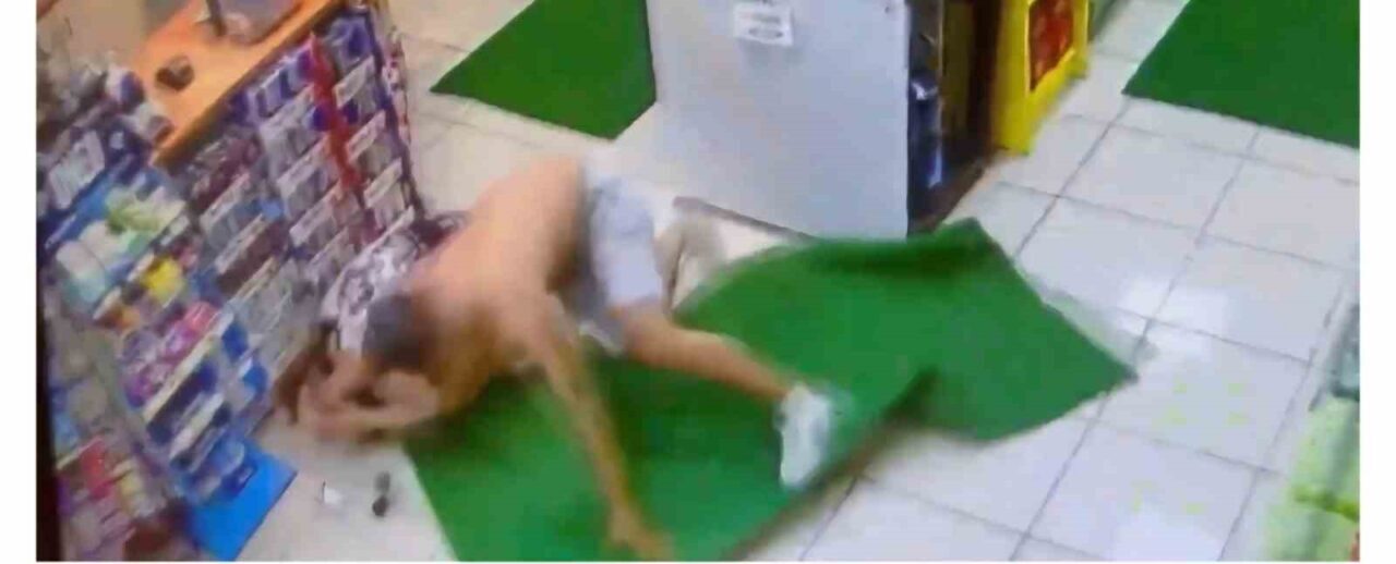 Fethiye'de bir akaryakıt istasyonunda kadına şiddet ve gasp suçlamasıyla yargılanan