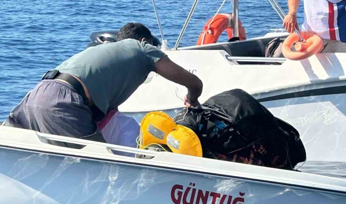 Fethiye'nin Ölüdeniz Mahallesi'nde Babadağ'dan tekli atlayış yapan Alman paraşütçü F.S.,