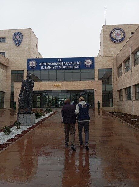 Afyonkarahisar'da, Fetullahçı Terör Örgütü'ne üye olma suçundan 6 yıl 3