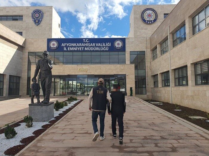 Afyonkarahisar'da FETÖ'nün askeri yapılanmasında yer alan ve 6 yıl 3