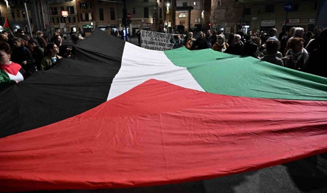 Filistin Devlet Başkanı Mahmud Abbas, Gazze'deki ateşkesi memnuniyetle karşıladı ve