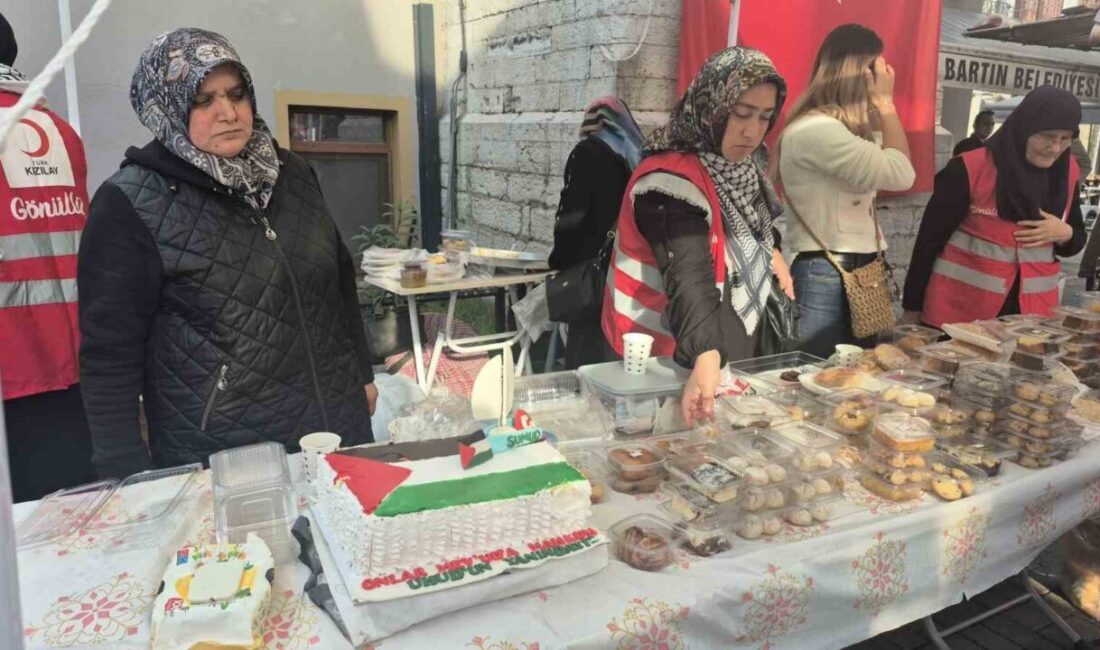 Bartın'da gerçekleşen Gazze destek etkinliğinde, Zeynep Bayraktar Korkmaz'ın yaptığı Filistin