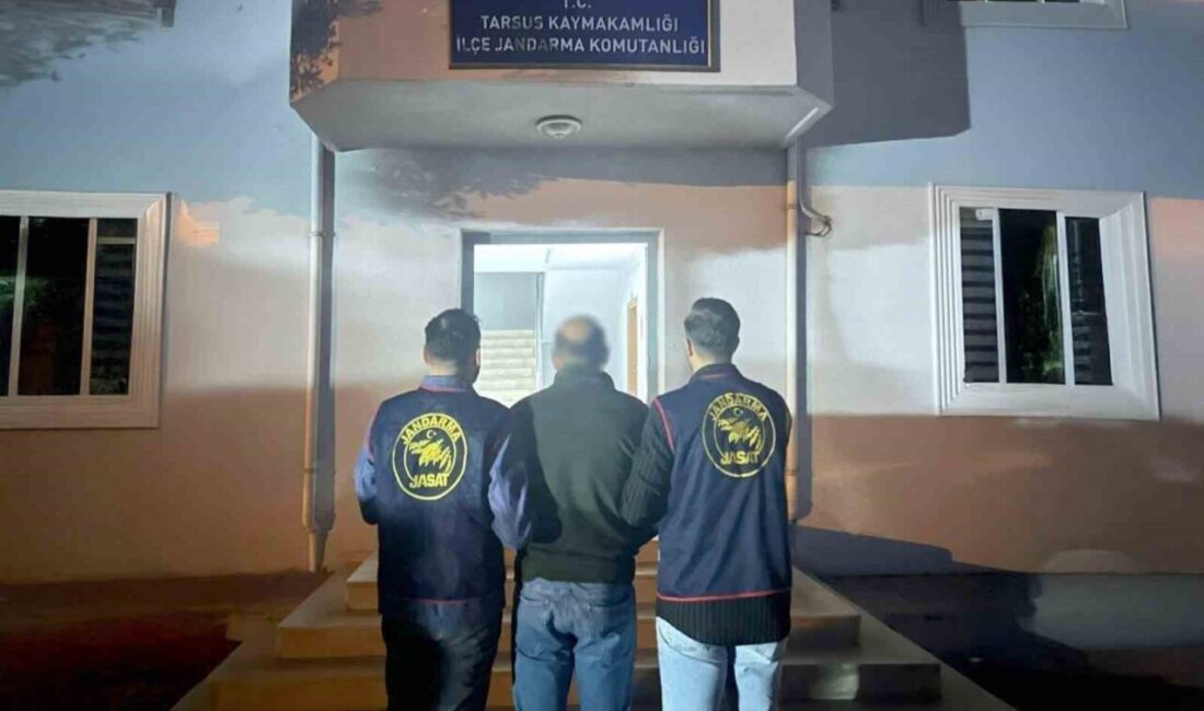 Tarsus’ta Jandarma, FETÖ’den Aranan İki Hükümlüyü Yakalayarak Cezaevine Gönderdi Mersin'in Tarsus ilçesinde jandarma, FETÖ bağlantılı olarak 13 yıl 4
