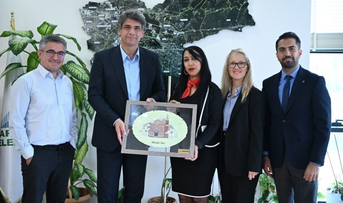 Kartepe Belediye Başkanı Mustafa Kocaman, Ordu Aybastı Belediye Başkanı İzzet