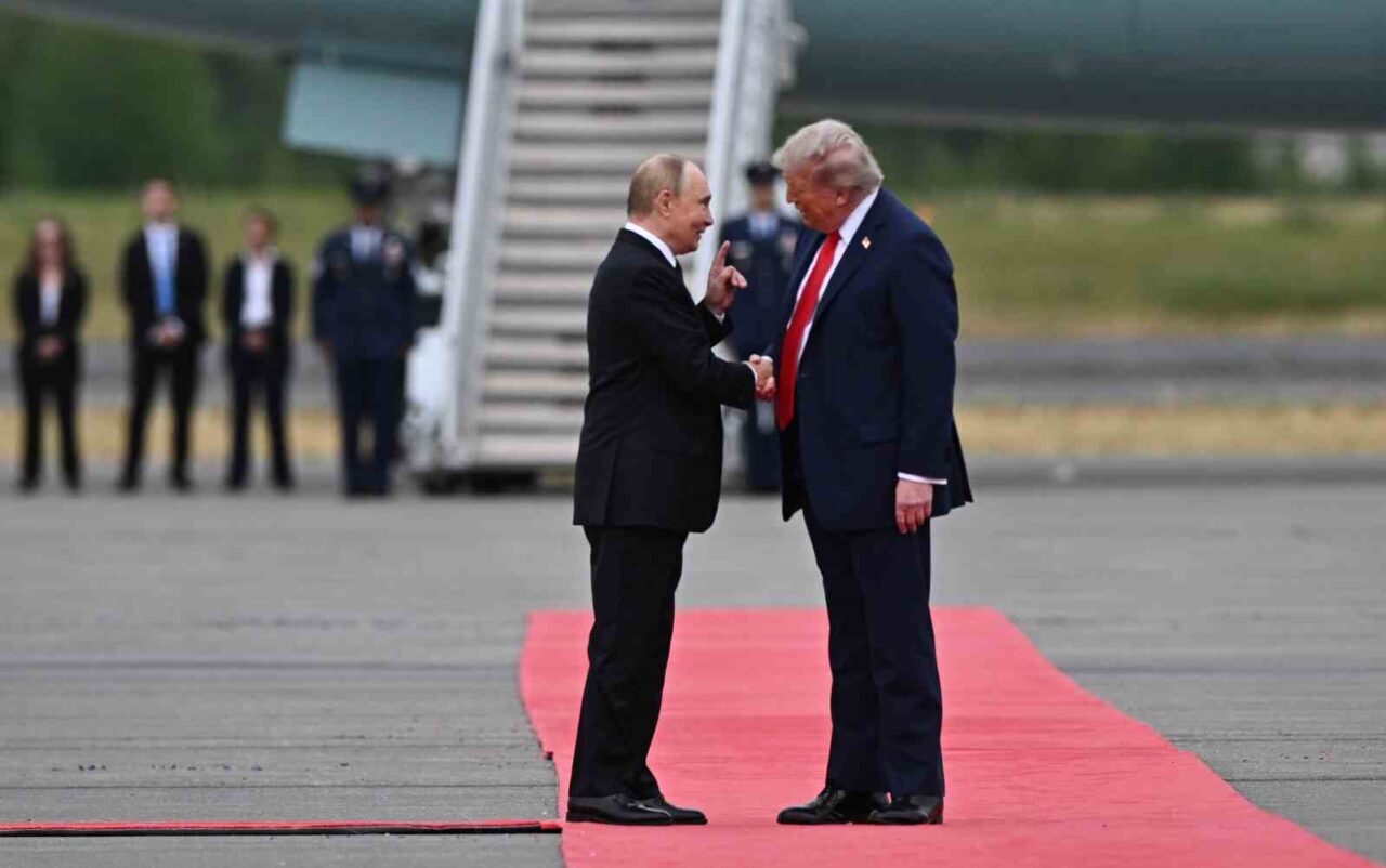 Trump ve Putin’in Budapeşte Zirvesi, Rusya’nın Sert Talepleri Üzerine İptal Edildi