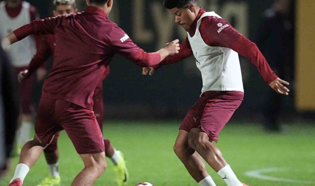 Galatasaray, Başakşehir Maçı Hazırlıklarına İdmana Başlayarak Start Verdi Galatasaray, Trendyol Süper Lig'de RAMS Başakşehir ile karşılaşacağı maçın hazırlıklarına