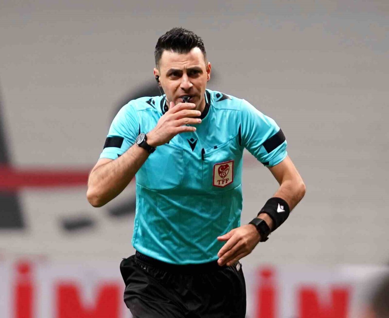 Bugün saat 20.00'de RAMS Park'ta gerçekleşecek olan Galatasaray-Beşiktaş derbisinde hakem