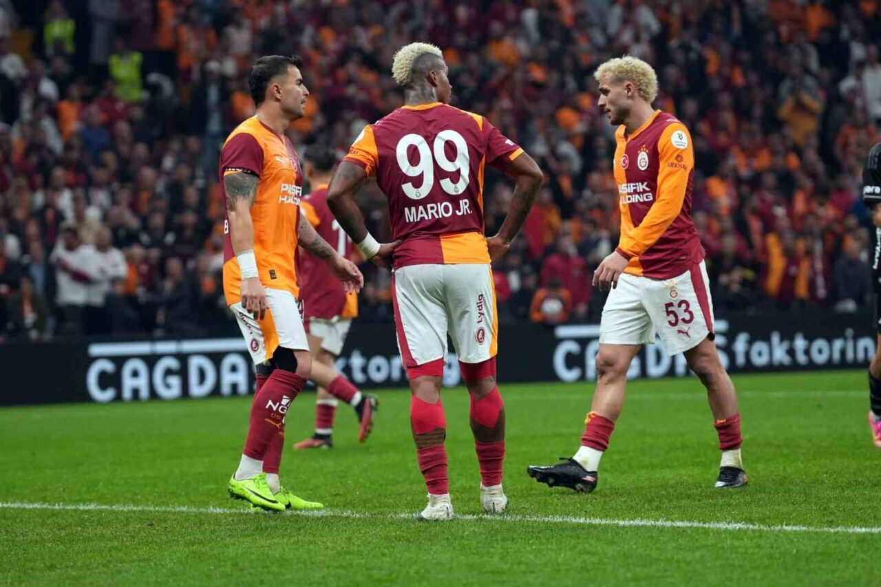 Galatasaray, Trendyol Süper Lig'in 8. haftasında Beşiktaş ile 1-1 berabere