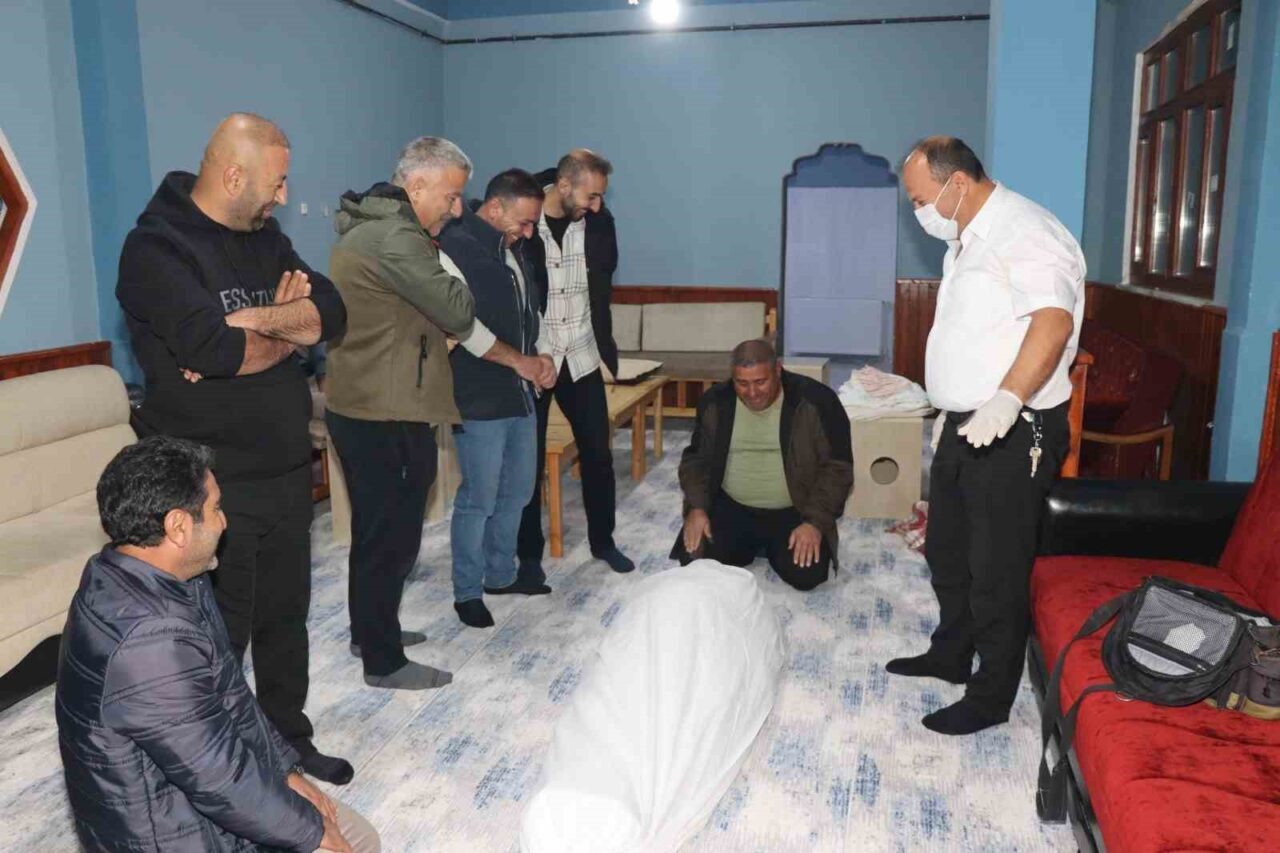Erzurum'un Oltu ilçesinde, Oltu Halk Eğitimi Merkezi ve İlçe Müftülüğü