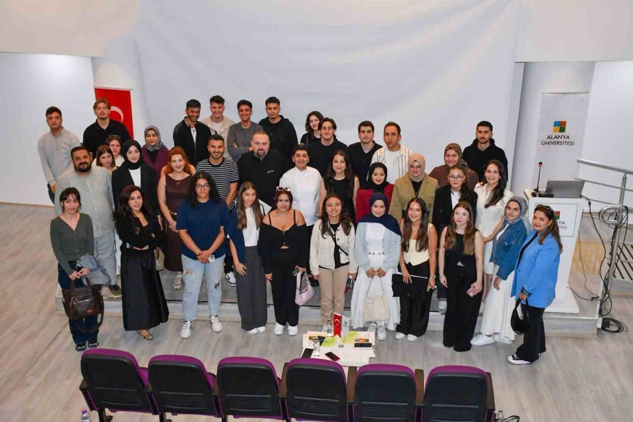 Alanya Üniversitesi, 20 Ekim Dünya Aşçılar Günü dolayısıyla "Aşçılığın Dünü,