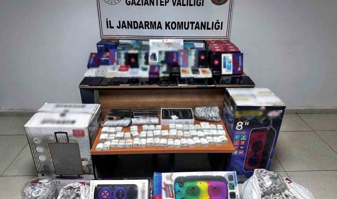 Gaziantep’te jandarma ekipleri, son bir ayda uyuşturucu ve kaçakçılıkla ilgili