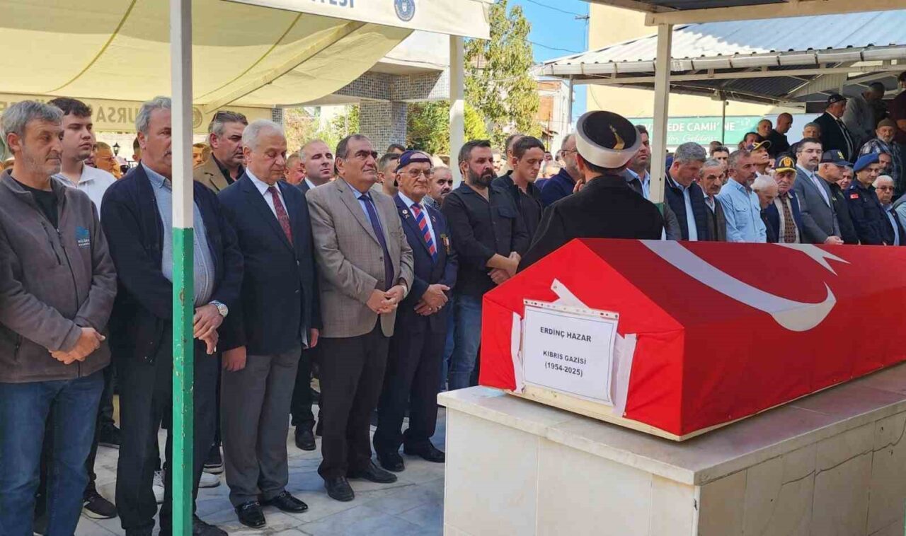 Mustafakemalpaşa Gaziler Derneği Başkanı Kıbrıs Gazisi Erdinç Hazar, çoklu organ