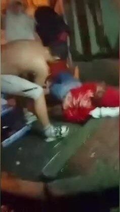 Gaziosmanpaşa'da iki grup arasında çıkan tartışma, silahlı kavgaya dönüştü. Olayda