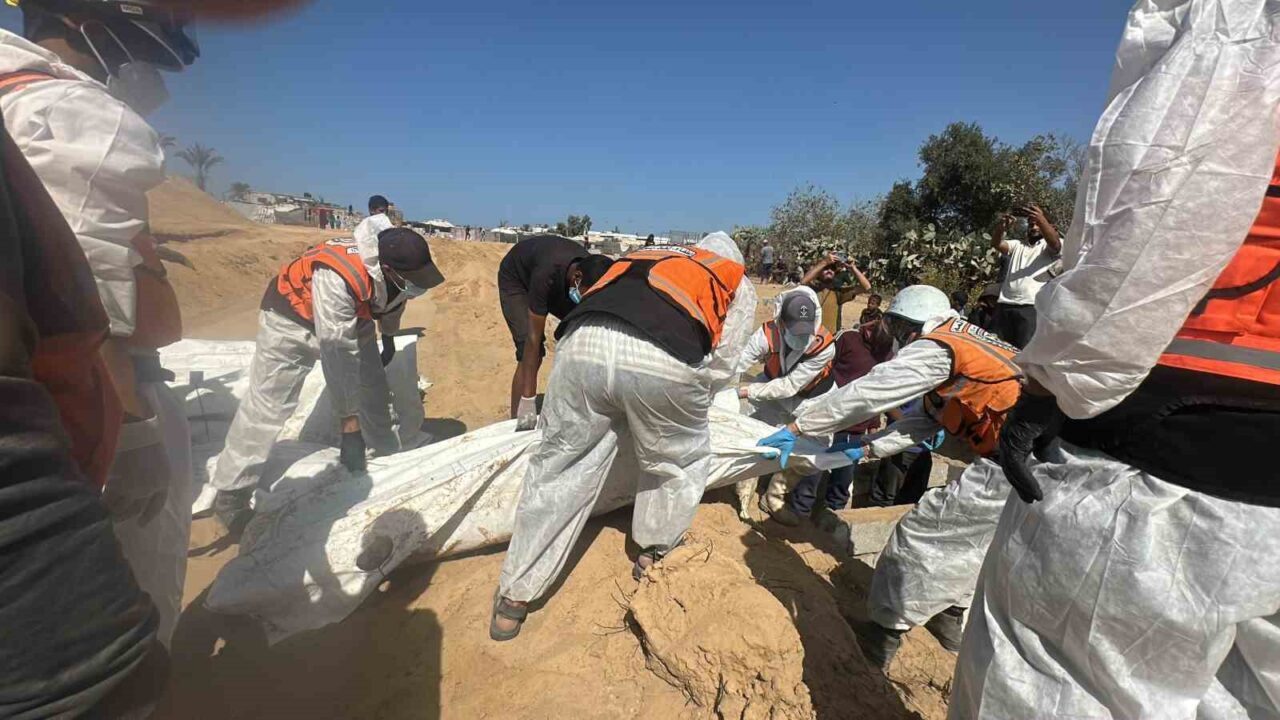 İsrail hapishanelerinde yaşamını yitiren ve aileleri tarafından teşhis edilemeyen 54