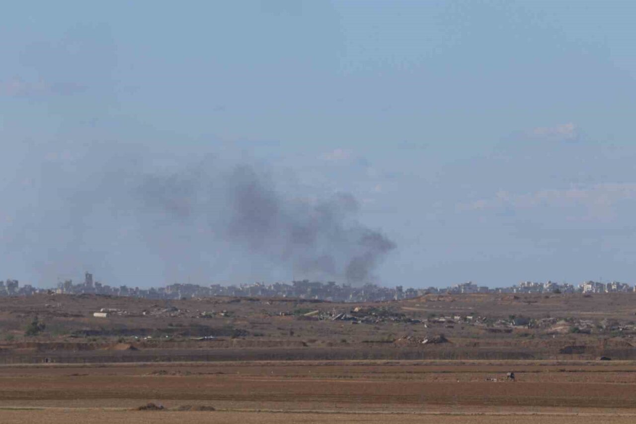 İsrail, 10 Ekim’deki ateşkesin ardından Gazze Şeridi’ndeki yıkımı hava araçlarıyla