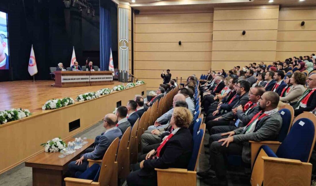 Zonguldak Bülent Ecevit Üniversitesi'nde düzenlenen "Gazze’de Çocuk Olmak" programında, Gazzeli