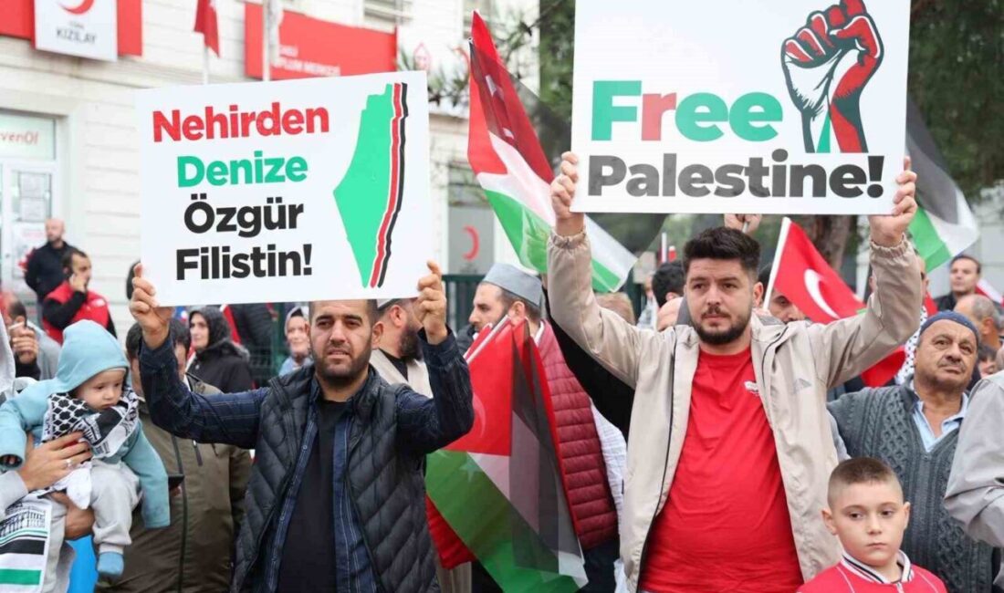 Gebze’de Filistin İçin Büyük Destek Yürüyüşü Gerçekleştirildi Gebze'de düzenlenen "Yürü Gebze Ayaklarına Gazze Gücü Gelsin" yürüyüşünde binlerce