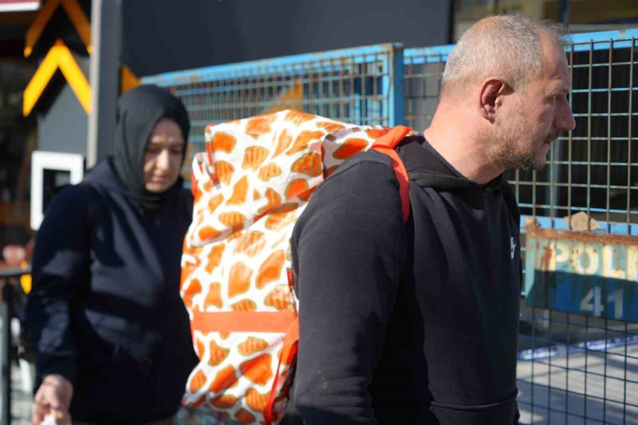 Kocaeli'nin Gebze ilçesinde çöken bir binada 4 kişi hayatını kaybederken,